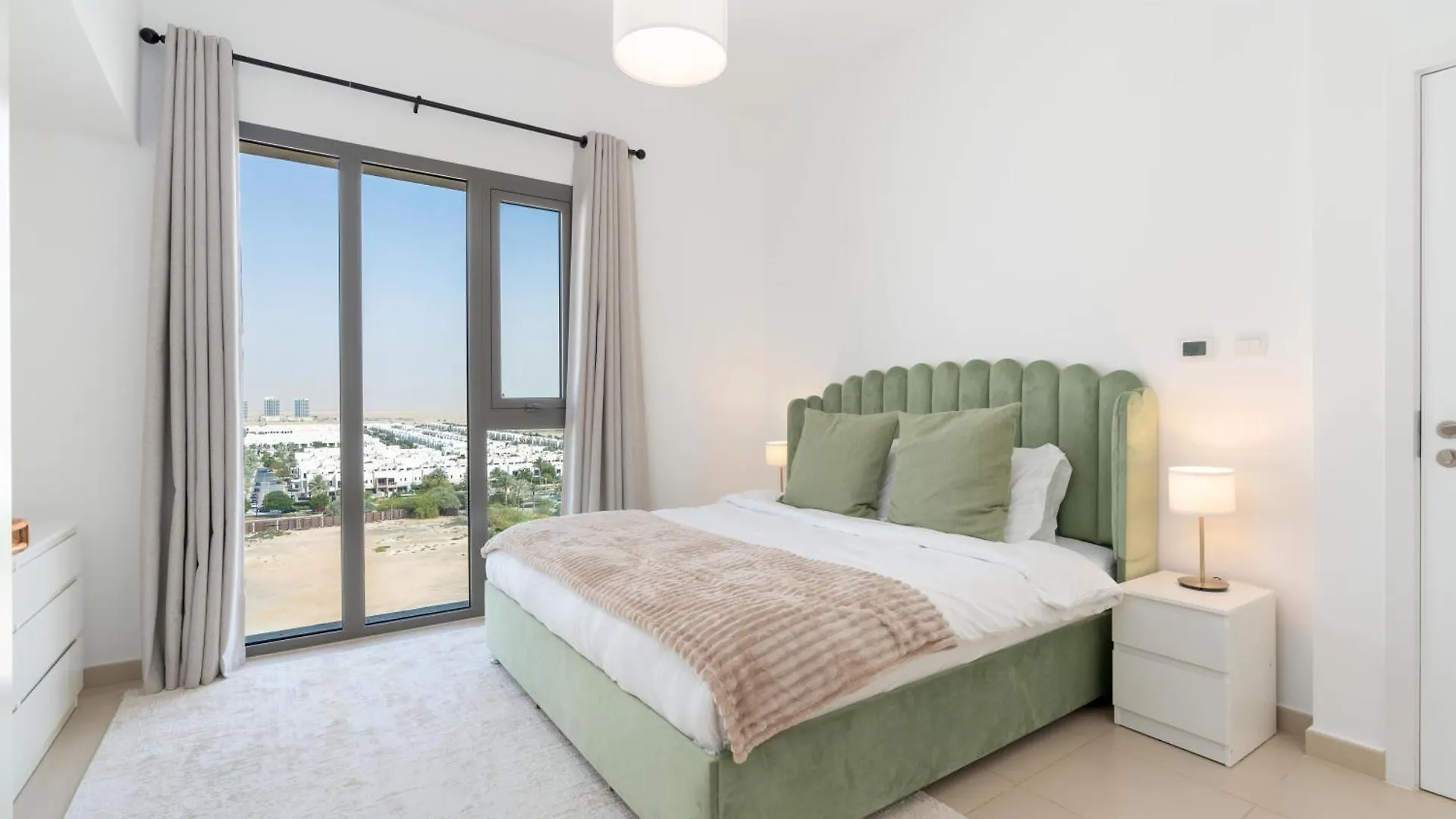 Urbanhomes - Exceptional 2 Bedroom Apt In A Family Friendly Neighborhood 두바이 아랍에미리트
